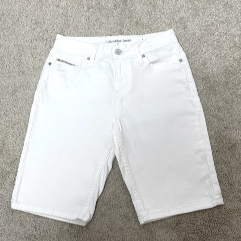 Calvin Klein Jeans White City Shorts, Bermudas, Size 2